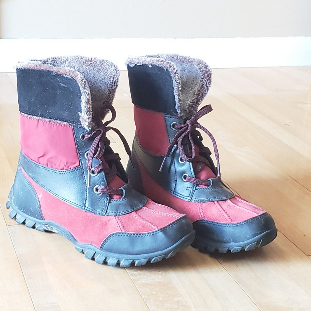 Red Duck Sherpa Lined Hiking Boots - Rubber Sole